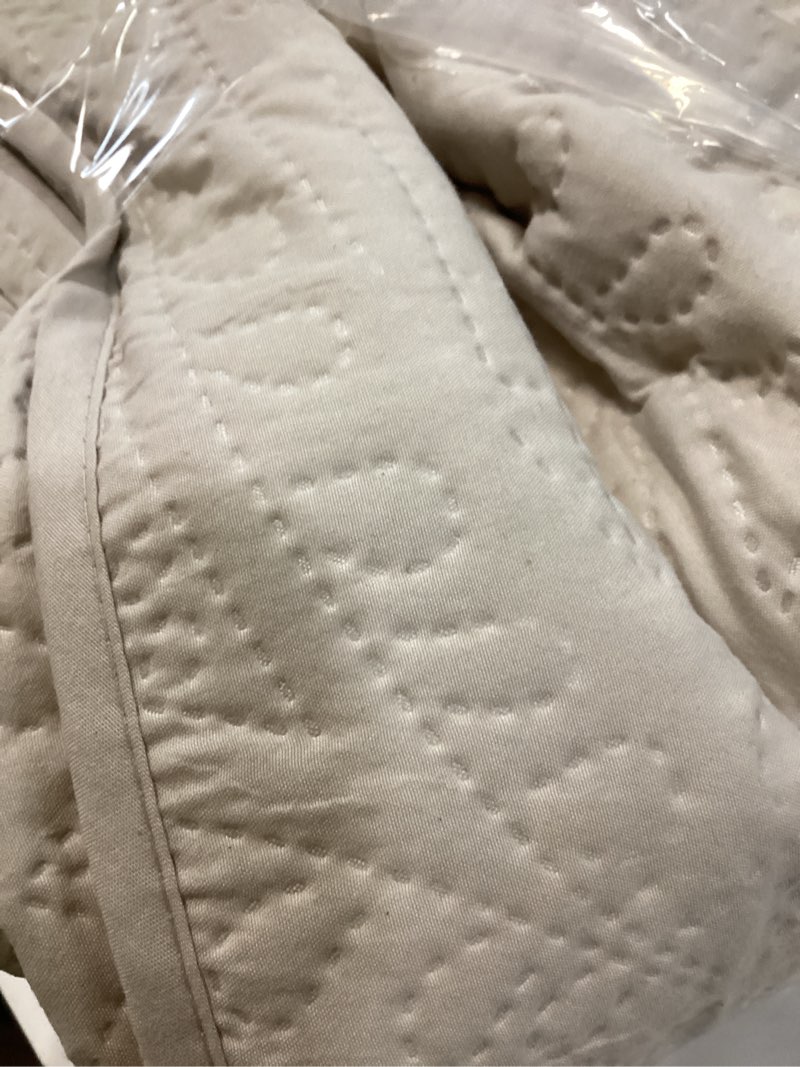 Condition photo showing Good Condition for quilted beige grand sofa couch covers, soft cozy couch protector for 4 cushion couch, cover for super large sofa, oversized grand sofa slipcovers water-repellent (grand sofa 88", beige cream) beige cream grand sofa 88"