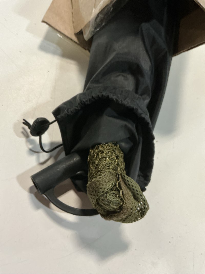 Condition photo showing Good Condition for landing net for carp fishing, 42 inch extra large fishing net, 6 feet carbon fiber long handle saltwater big fish, holds up to 88lbs/40kgs, olive green, supplied with carry bag