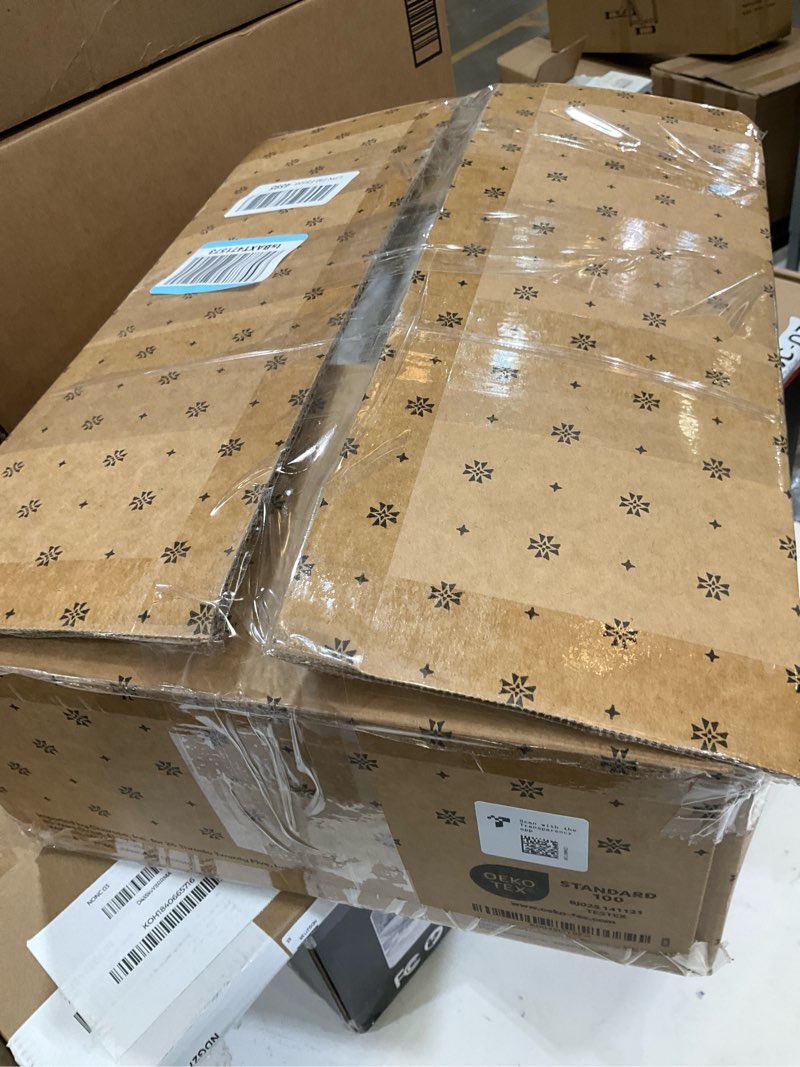 Condition photo showing As Is for Beckham Hotel Collection Bed Pillows Standard/Queen Size Set of 2 - Original Soft Down Alternative Pillow for Sleeping - Soft Support for Back, Stomach or Side Sleepers Queen / Standard White