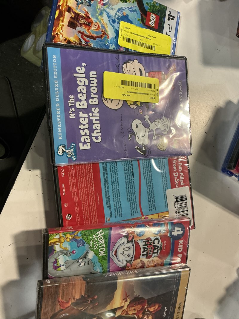Condition photo showing Good Condition for 4 kid favorites: dr. seuss (cat in the hat  lorax  horton hears a who  green eggs and ham) (dvd)  family  warner bros. ( of 6 assorted  )