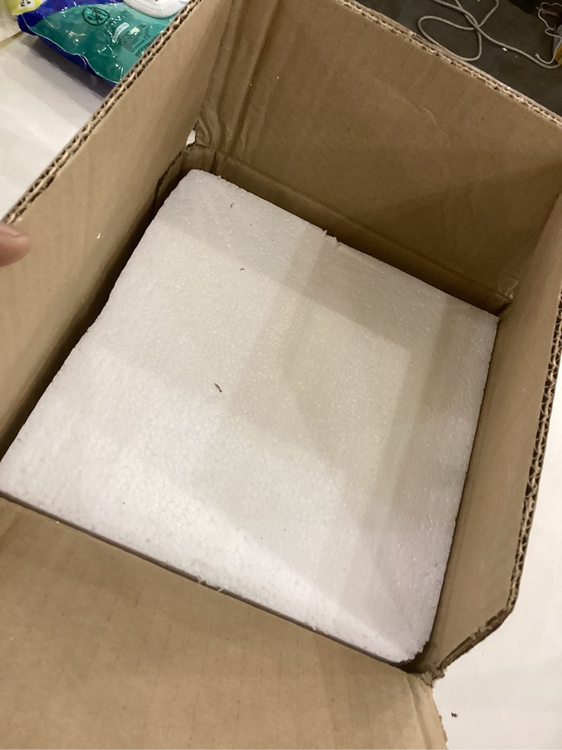 Condition photo showing New/Like New for Avanti Linens - Tissue Box Cover, Decorative Countertop Accessories, Nature Inspired Home Decor (Gilded Birds Collection)