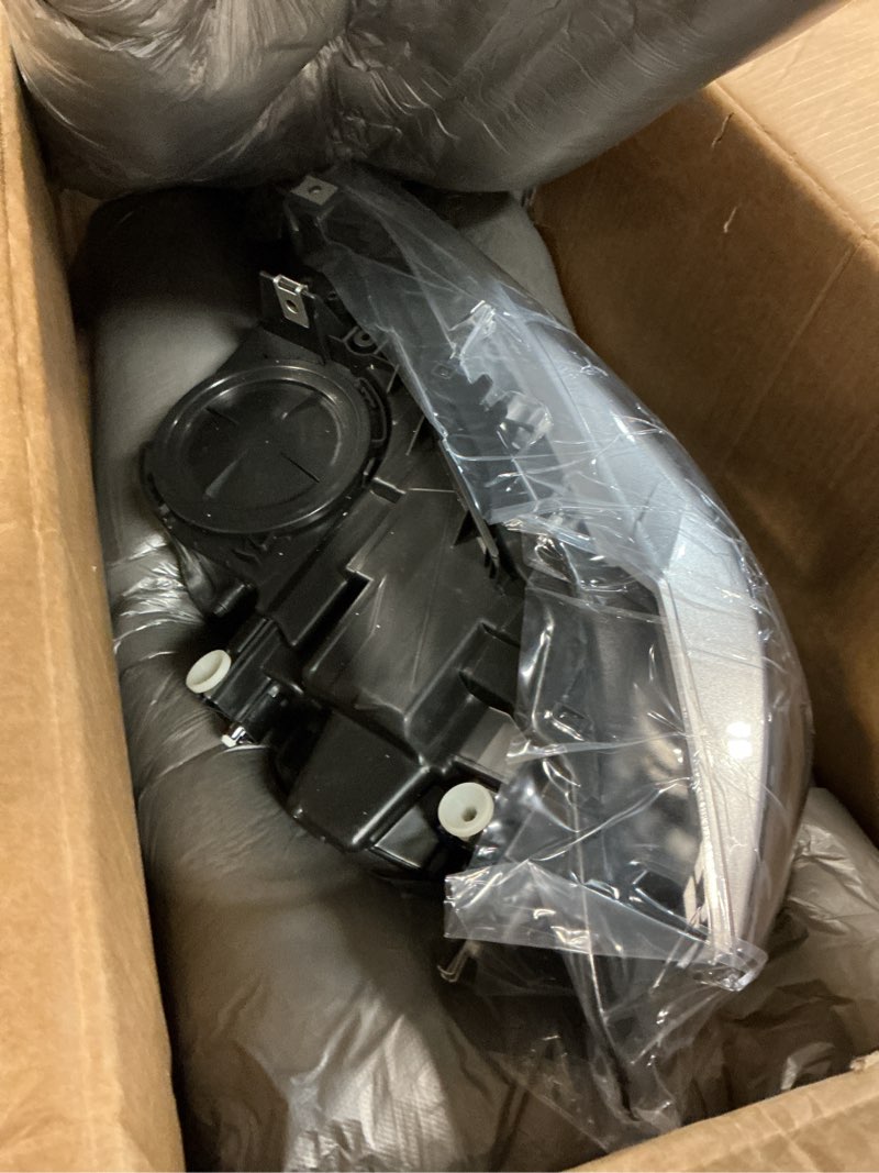 Condition photo showing Good Condition for dasbecan halogen headlight compatible with bmw 320i 328i 335i 328i xdrive & 328d 328d xdrive 2012-2015 right passenger side trim headlamp assembly replaces# 63117338710 bm2503169
