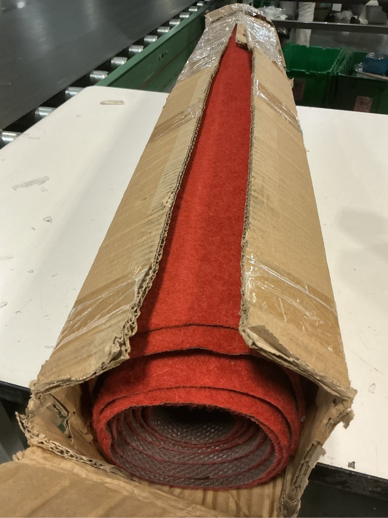 Condition photo showing Good Condition for Extra Thick Red Carpet Runner for Party Felt Non-Slip Rubber Backed Aisle Runway Rug for Step, Proposal & Wedding Decorations, Hollywood Oscars Runway?Reusable (Red, 3 X 10 FT) Red 3' x 10' (Rectangular)