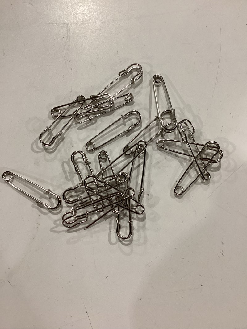 Condition photo showing New/Like New for MECCANIXITY Safety Pins 1.97 Inch Large Metal Sewing Pins for Blankets Skirts Crafts Brooch Making Silver Tone 20Pcs Silver Tone 1.97 Inch