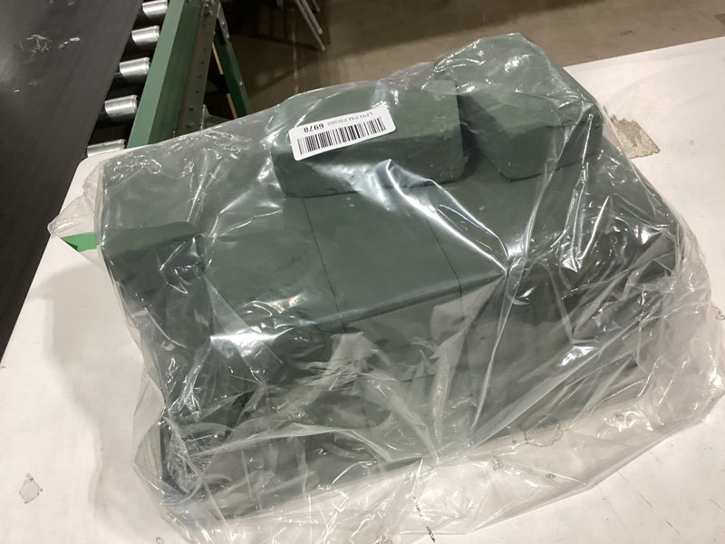 Condition photo showing As Is for 40pcs floral foam blocks, floral foamused for plant foam and flower green floral foam blocks for dried and fresh flowers florist foam dry foam for artificial flowers supplies 5.5 x 3.2 x 1.8 in