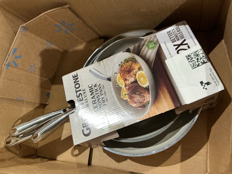 Condition photo showing Good Condition for granitestone ceraluxe 3pc non stick frying pans set, 8,10,12 inch ceramic frying pan skillet set, non toxic frying pans nonstick for cooking, induction ready, pfoa free, oven & dishwasher safe - taupe beige