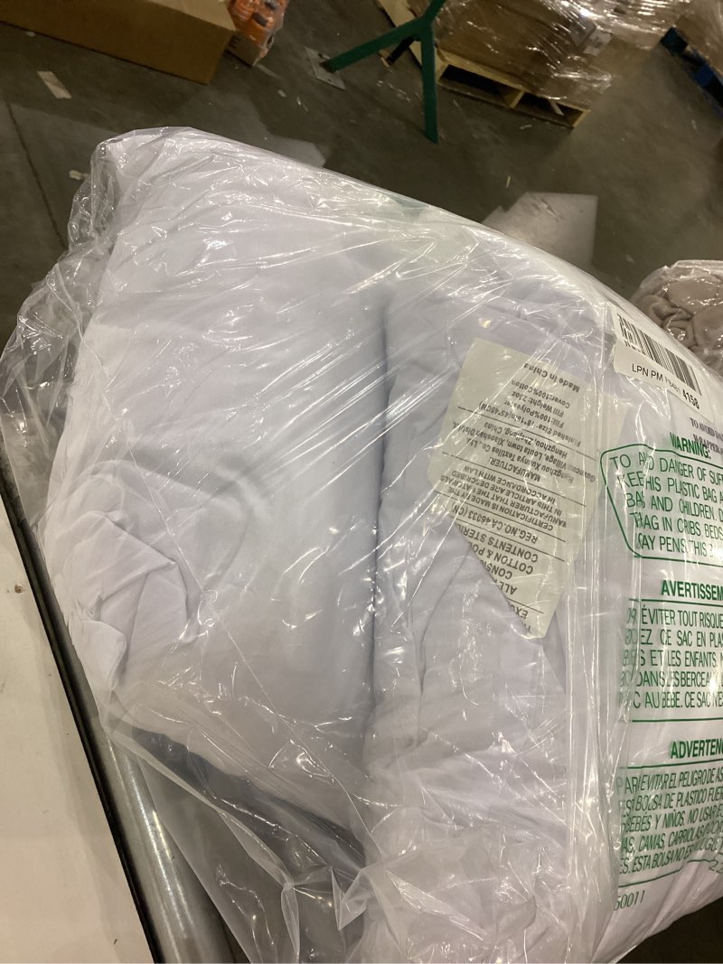 Condition photo showing New/Like New for Extra Full and Thick Set of 2 Cotton Fabric Plump Throw Pillow Inserts, Down Alternative Decorative Couch Cushion Cover Filler, 18 X 18 Inches 18 x 18-Inch