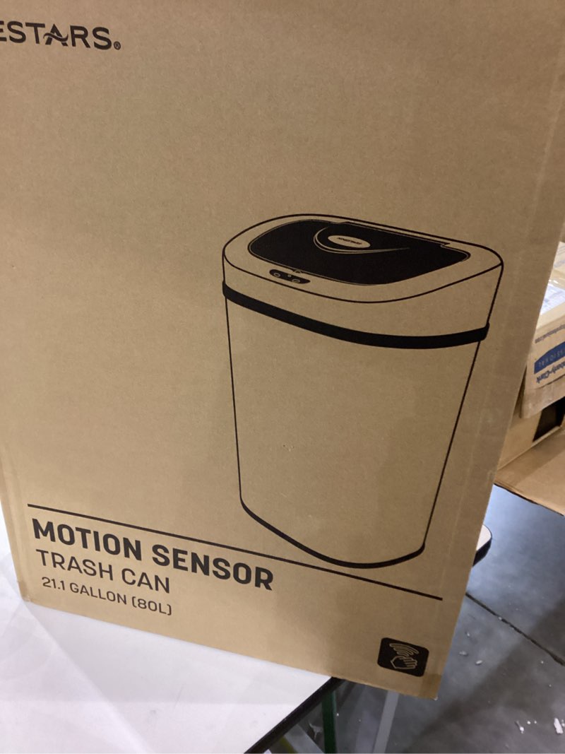 Motion sensor trash can