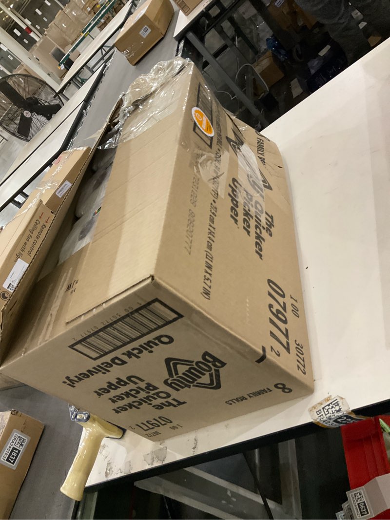 Paper towel box of 8