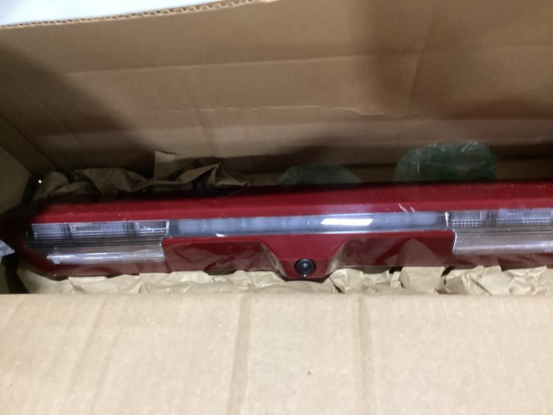 Condition photo showing Good Condition for GM Genuine Parts 85614836 High Mount Stop and Cargo Lamp