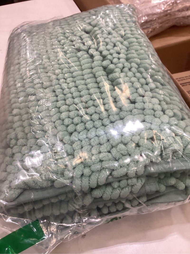 Condition photo showing Good Condition for muddy mat® | super absorbent door mat indoor, microfiber quick dry chenille entryway rug, non-slip front door mat, indoor mats for entryway, machine washable pet rug, sea green 24"x36" seafoam green 24" x 36"