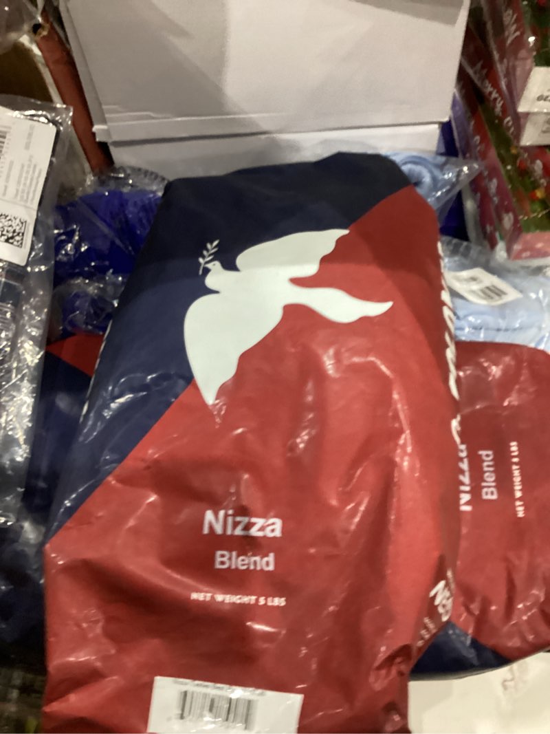 Condition photo showing item condition for La Colombe Nizza Medium Roast Whole Bean Coffee - Notes of Milk Chocolate, Nuts & Brownie with Honey-Sweet Roasted Nuttiness, 5 Pound (Pack of 1)