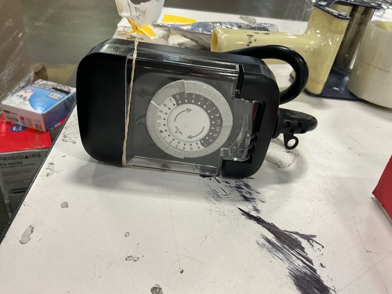 Condition photo showing Good Condition for BN-LINK 24 Hour Heavy Duty Mechanical Timer, Outdoor Timer Outlet Waterproof with 15 Minutes Intervals, 2 Grounded Outlets for Christmas Lights Pool Pump,15A 1/2HP, ETL Listed