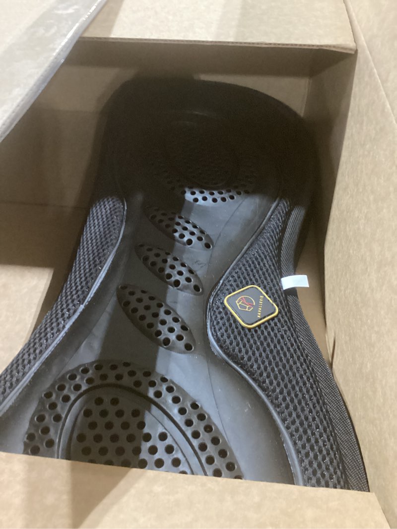 Condition photo showing Good Condition for Kavallerie 3D Air-Mesh Half Pad, Impact Protection & Therapeutic Gel Padding English Saddle for Maximum Support and Stability, Best for Horses Under Saddle, Dressage, Jumping & Training Black 3d Air-mesh