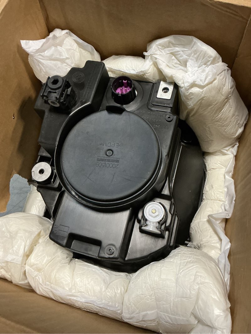 Condition photo showing As Is for halogen headlights fit for jeep renegade 2019 2020 2021 2022 2023 headlamps assembly front headlight, clear headlight head light lamp 68516348aa 68516361aa (passenger side)