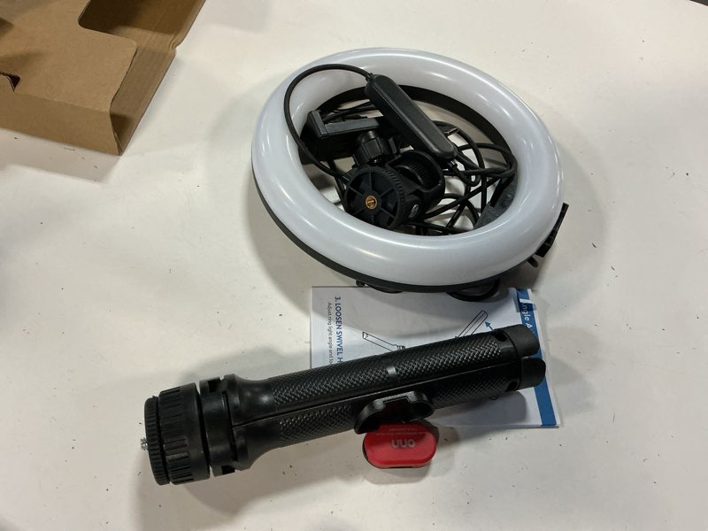 https://lotting-media.assets.bidfta.com/lotting_bb85778f-107d-498d-9379-ca3a21965a2b