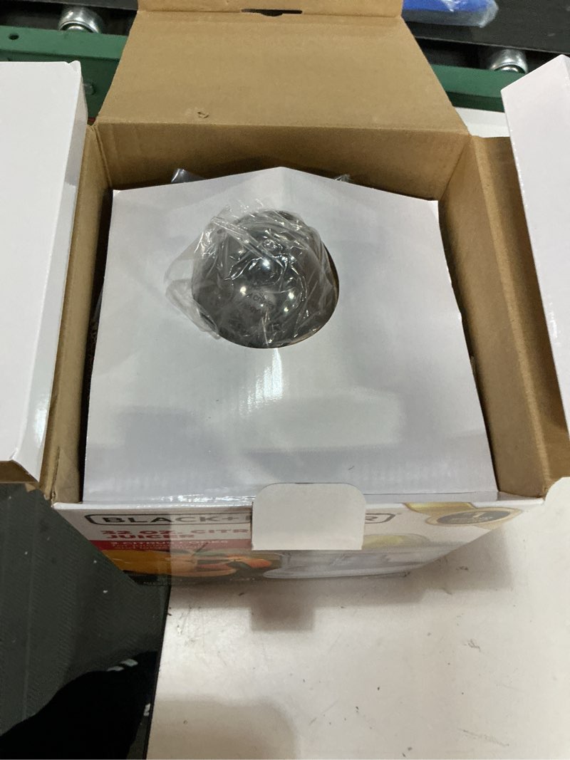 Condition photo showing New/Like New for black+decker 32oz citrus juicer, white, cj625 (b001eu9vsm)
