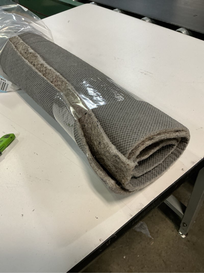 Condition photo showing New/Like New for (unknown size)mohawk home 4' x 6' non slip rug pad gripper 3/8 thick dual surface felt + rubber gripper - safe for all floors 3/8 inch dual surface rug pad 6' x 4' (rectangular)