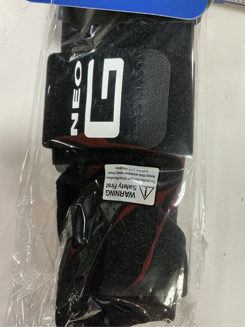 Condition photo showing Good Condition for neo g easy-fit wrist brace adjustable support for carpal tunnel & tendonitis fsa/hsa eligible