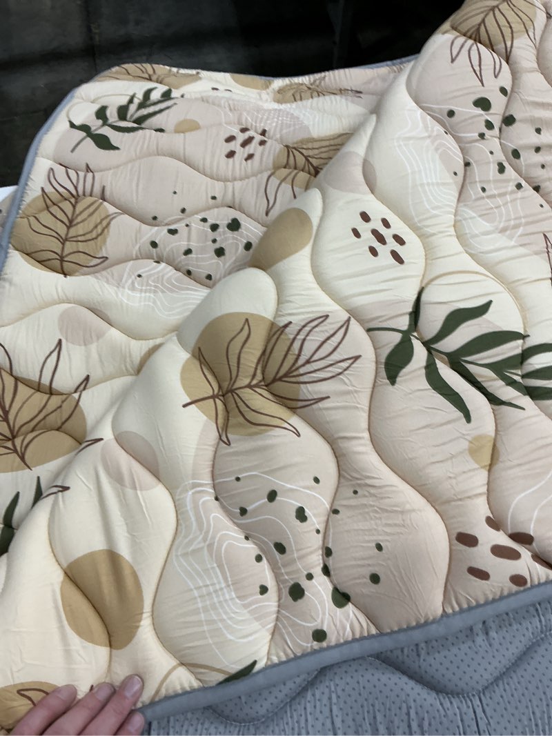 Condition photo showing Good Condition for Blissful Diary Baby Play Mats for Floor, 71x59 Inch Extra Thicker & Large Soft Cushioning Foam Playmats for Babies and Toddlers, Foldable Washable Baby Crawling Mat for Playpen, Earth Tones Design Earth Tones 71" X 59"
