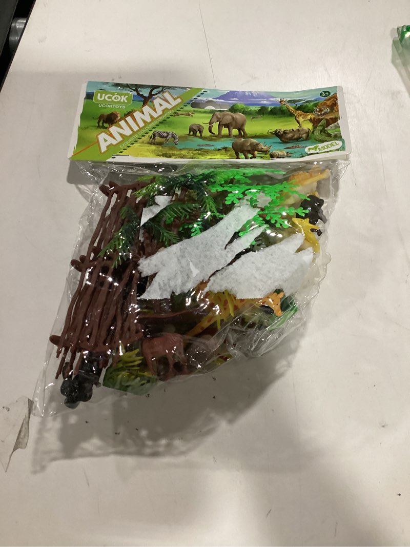 Animal Figurines Toys, 52 Pcs Small Mini Realistic Safari Zoo Plastic Animals Figures Learning Educa