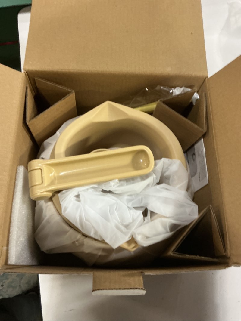 Condition photo showing Good Condition for Chocolate Melting Pot Candy Melts Melter with 2 Insert Pots and Spatula, 4 Cups Capacity Warmer Machine, Ideal Dipping Tool Kitchen Supplies for Making Cake Pop Covered Strawberries Fondue Melting Pot - White