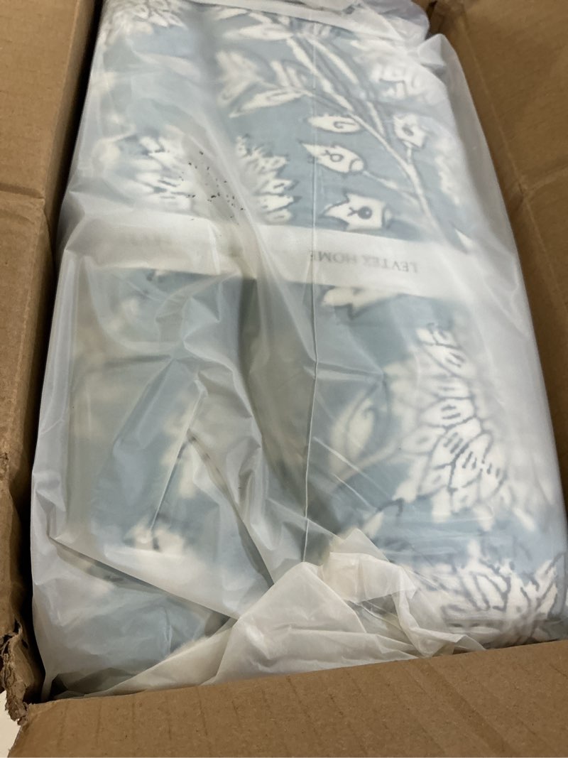 Condition photo showing New/Like New for levtex home adare blue reversible full/queen quilt set (88x92in) with 2 pillow shams (26x20in) - floral bedding - blue white - cotton full/queen size quilt bedding set - lightweight, soft, pre-washed full/queen quilt blue