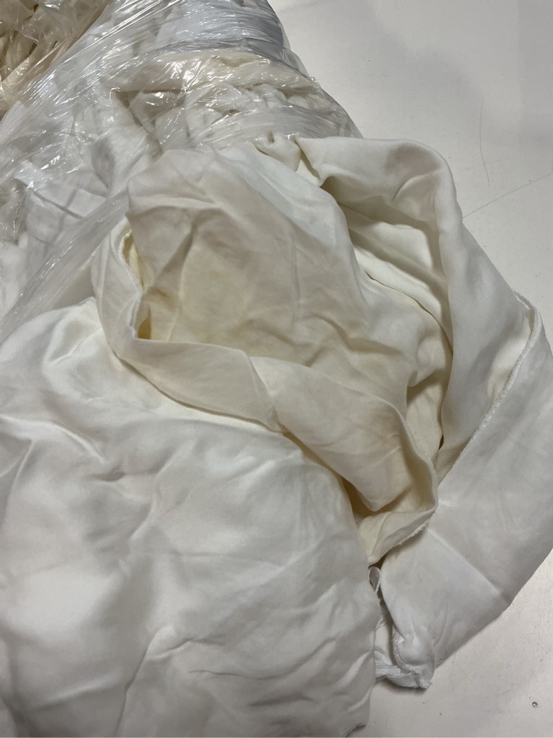 Condition photo showing As Is for bamboo duvet cover set, full/queen, white