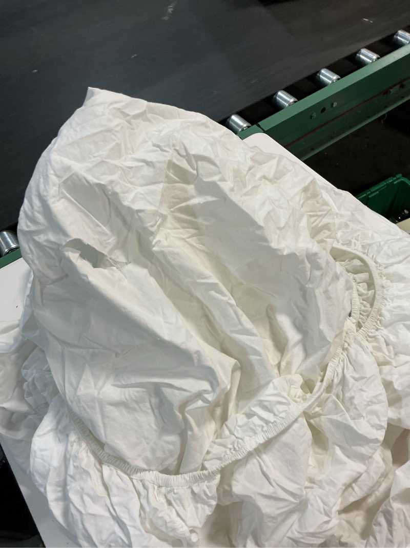Condition photo showing As Is for quince organic cotton sheet set twin white