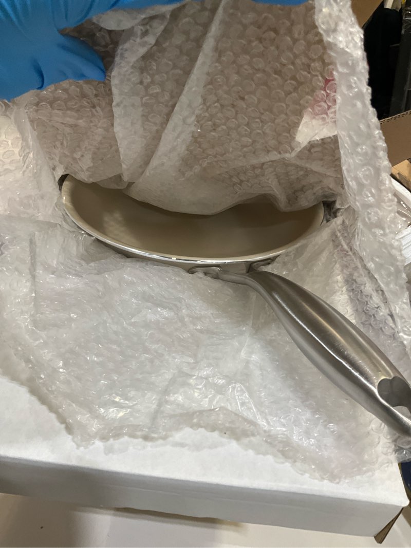 Condition photo showing Good Condition for 8.5 Inch Ceramic Nonstick Frying Pan with lid Skillet - PFAS-Free, Non-Toxic, Oven Safe & Induction Ready, Aluminum Cookware with Stainless Steel Handle 8.5 inch with lid