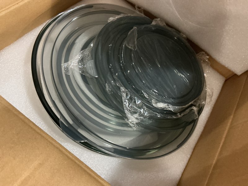 Condition photo showing New/Like New for glass mixing bowls with lids set of 5(4.78qt,2.2qt,1.7qt,1.1qt,0.85qt),thick glass nesting bowls for kitchen baking,cooking prep,storage,serving,large salad bowls,dishwasher microwave freezer safe transparent