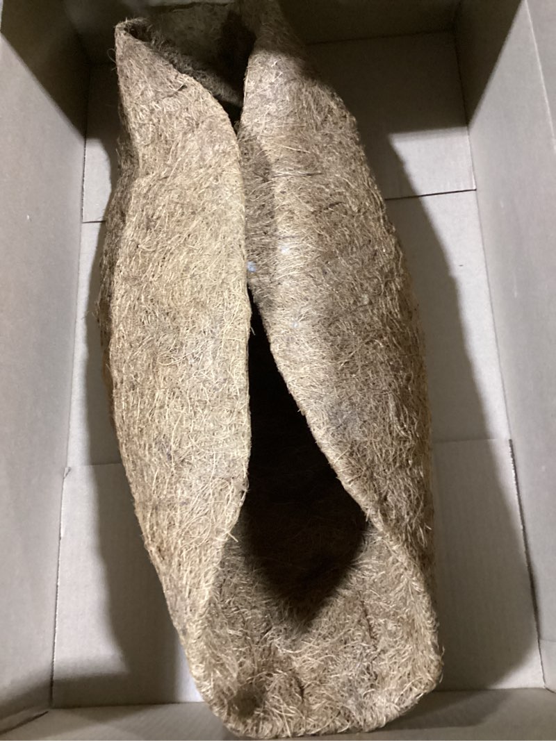 Condition photo showing Good Condition for joen 30 inch rectangle shape thickness window box liners for outdoor planter