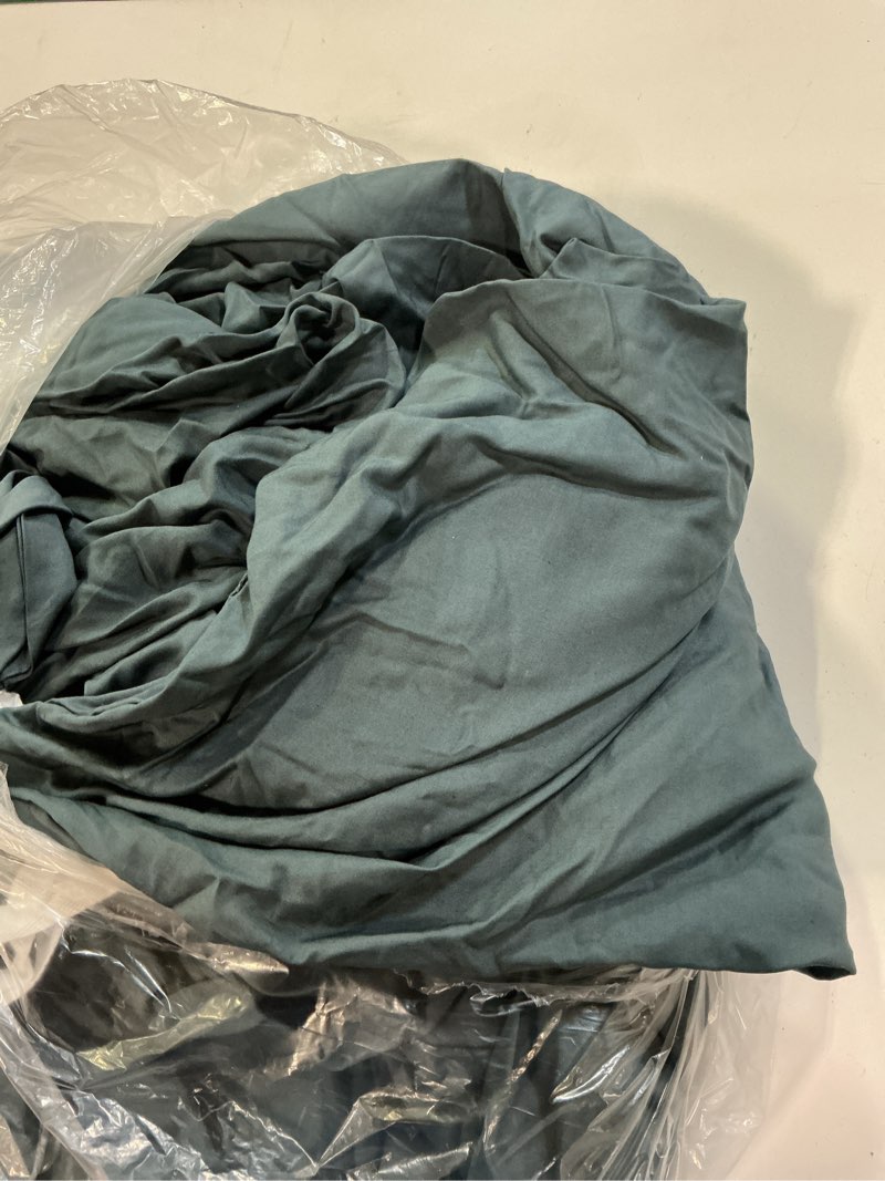 Condition photo showing Good Condition for bamboo duvet cover, king/cal king, nightfall