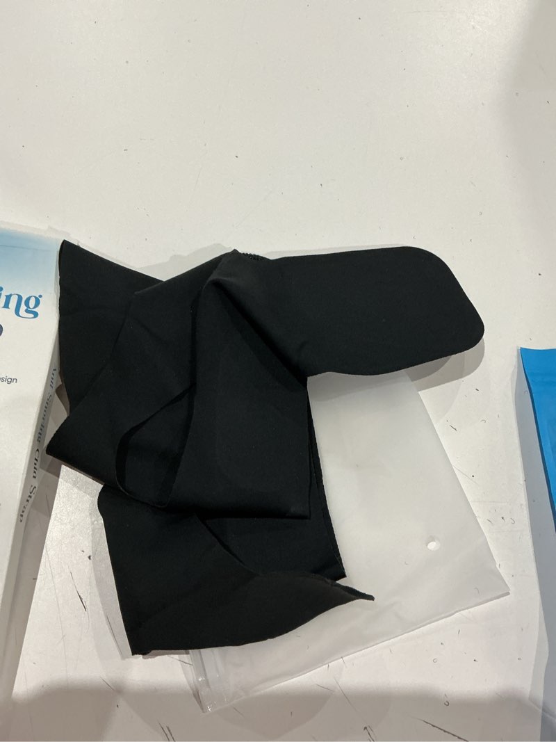 Condition photo showing Good Condition for chin strap for sleeping with 4-side adjustment, anti snoring chin strap elasticity, anti snoring devices breathable and durable, comfortable snore stopper for adults black, m m?23.6in*5.11in? black