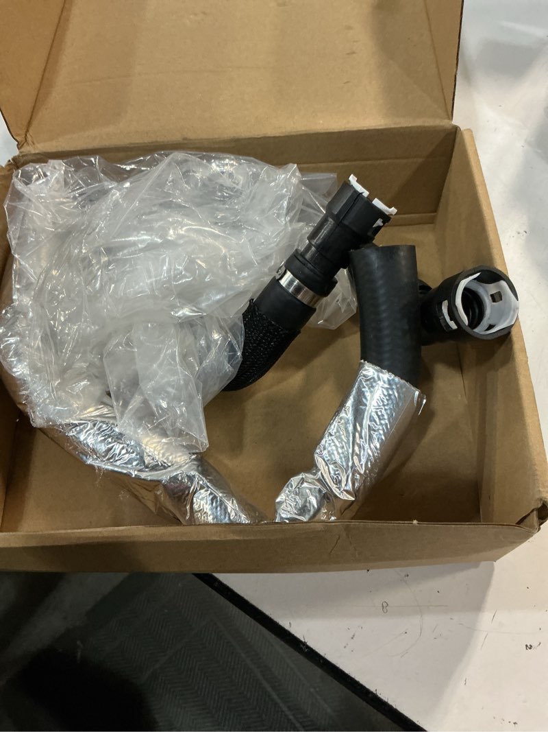 Condition photo showing Good Condition for jl1z-18472-b hvac heater water inlet hose replacement for ford expedition 2018 2019 2020 2021 for lincoln navigator 2018 2019 2020 2021 2022 3.5l v6, replace jl1z18472b kh-914