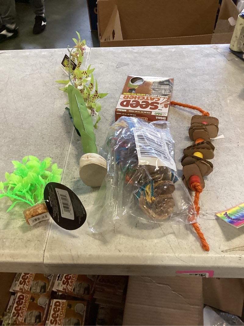 Condition photo showing New/Like New for Assortment of small pet items,miscellaneous small,variety of items,multiple pieces,5 pieces total