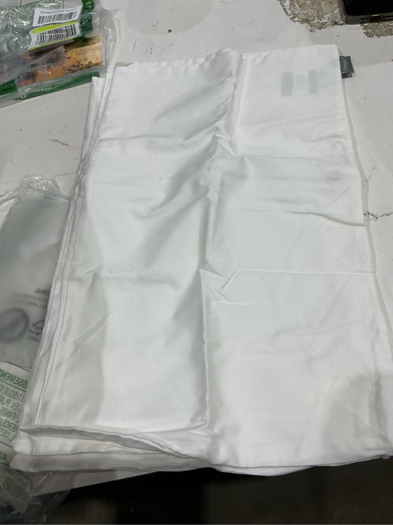 Condition photo showing Good Condition for 4-pack 100% cotton lumbar comfortable solid decorative throw pillow case, rectangle cushion cover pillowcase, diy throw pillowcase(only pillow covers, not pillow inserts)(12x20inch/30x50cm, white)