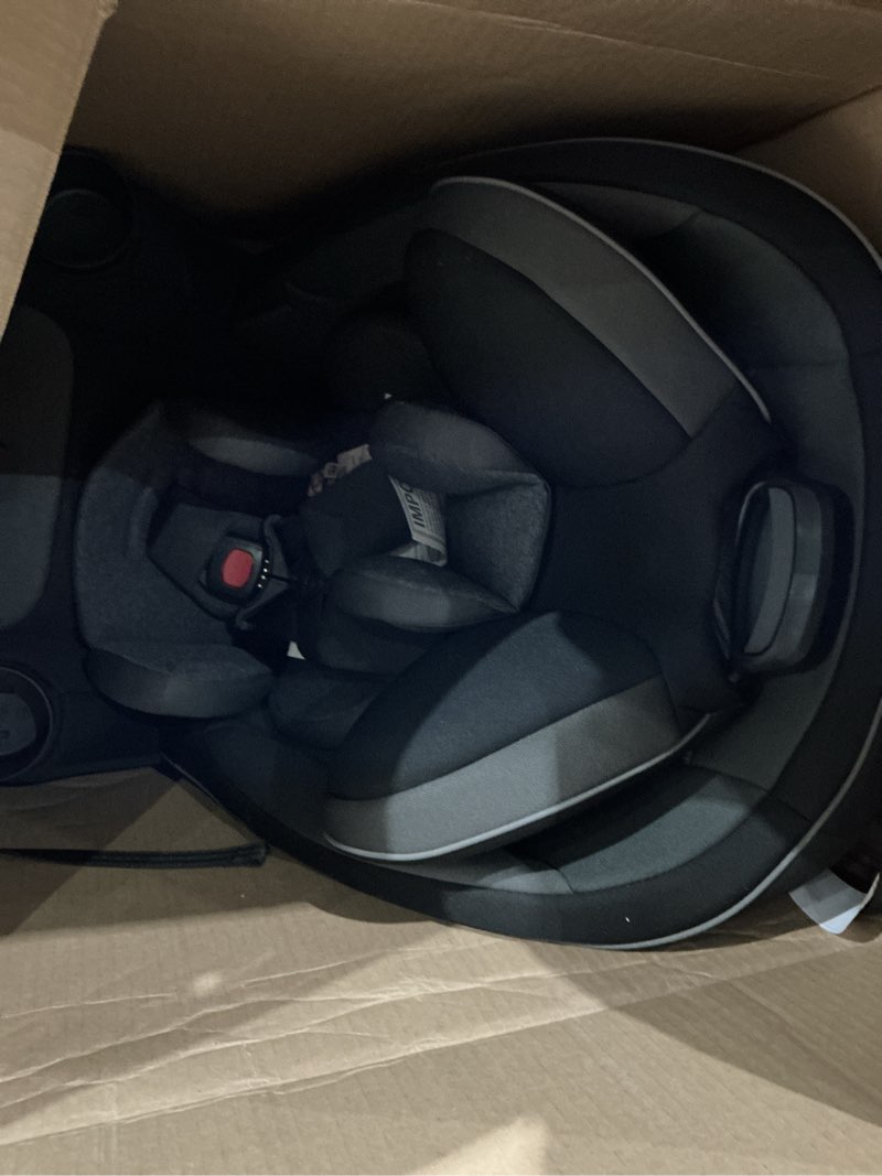 Condition photo showing Good Condition for safety 1st grow and go all-in-one slim convertible car seat, rear facing, 5-40 lbs, forward facing (30–65 lbs), high back booster seat 40-100 pounds, black phantom black phantom original