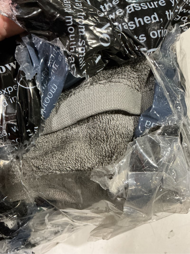 Condition photo showing As Is for Cotton Paradise 6 Piece Towel Set 100% Cotton Soft Absorbent Turkish Towels for Bathroom 2 Bath Towels 2 Hand Towels 2 Washcloths Light Gray Towel Set Light Grey 6 PIECE TOWEL SET