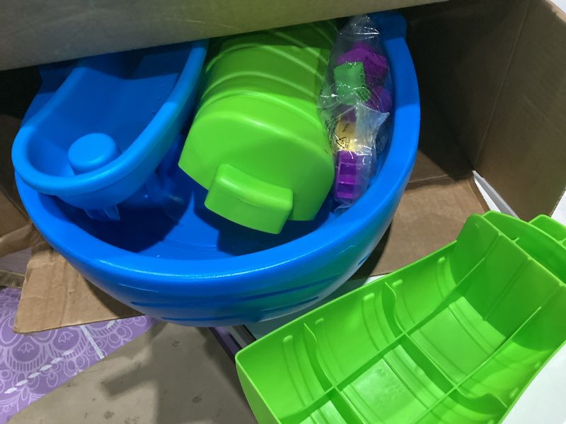 Condition photo showing Good Condition for step2 rain showers splash pond water table, kids water and sand activity sensory playset, summer outdoor toys, 13 piece water toy accessories, for toddlers 1.5+ years old, blue & green