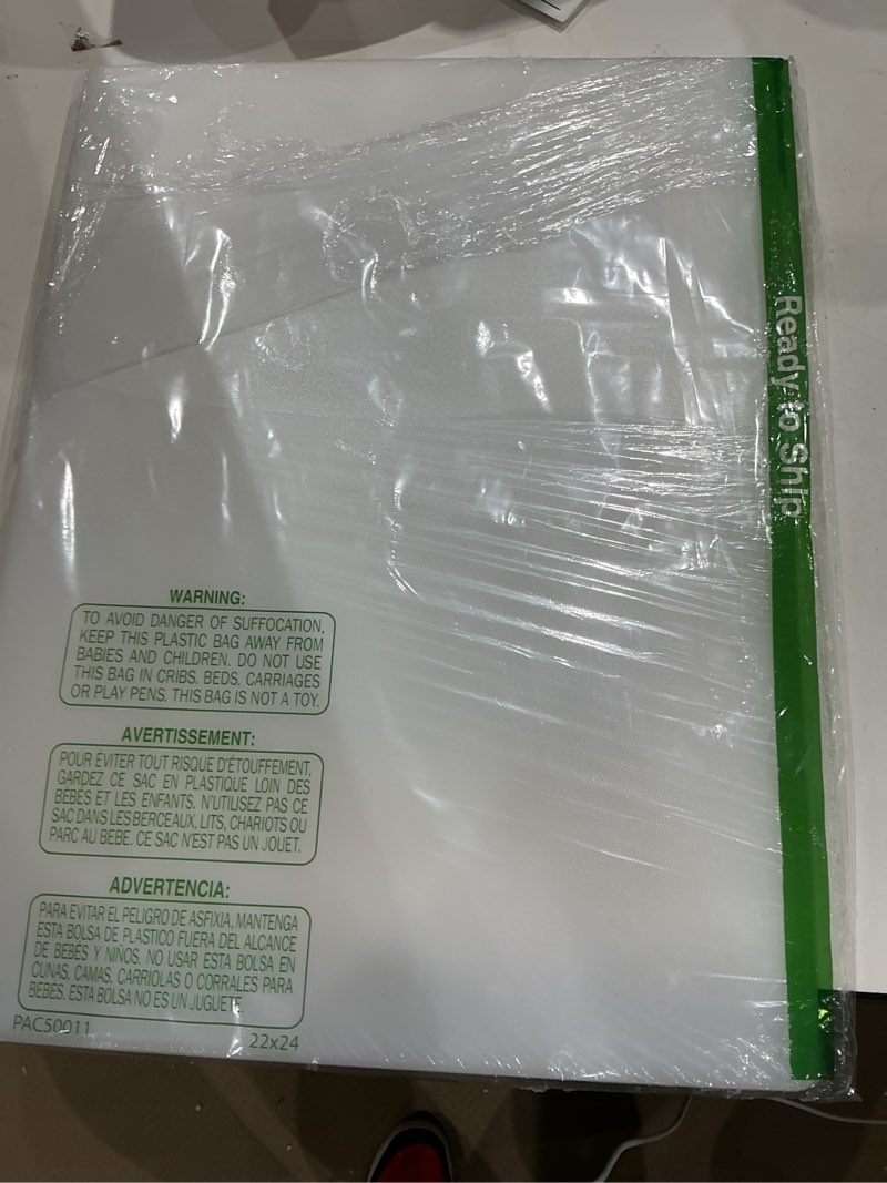 Condition photo showing New/Like New for winco 15-inch x 20-inch x 1/2-inch white cutting board (cbwt-1520) white 20"l x 15"w 1