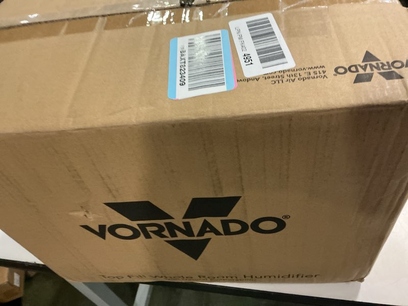 Condition photo showing New/Like New for Vornado EV3 Whole Room Evaporative Humidifier, 1.5 gal Capacity, Electronic Humidistat, Top Fill, 54-Hour Run Time, 10 Speed Settings, Energy Efficient, 2 Antimicrobial Wicks, Easy To Clean, Black