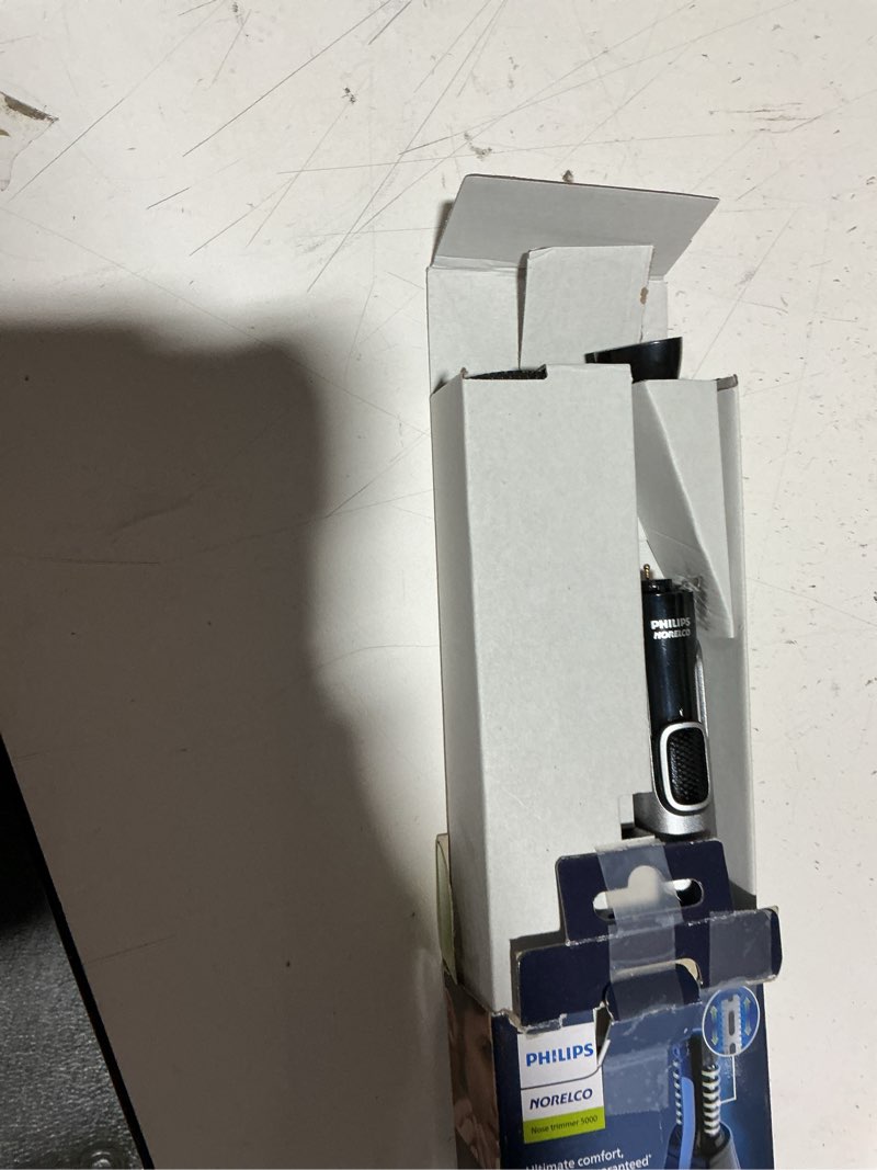 Condition photo showing Good Condition for Norelco Philips Nose Trimmer 5000 for Nose, Ears, Eyebrows Trimming Kit, NT5600/62 Black, Silver 7.9 Inch (Pack of 1)