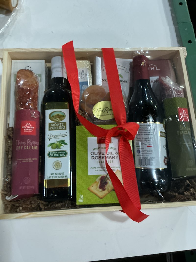 Condition photo showing New/Like New for California Delicious Ultimate Meat and Cheese Gift Crate (EXP 03/17/3026)