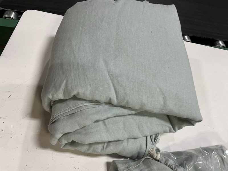 Condition photo showing Good Condition for quince linen duvet cover set queen mint