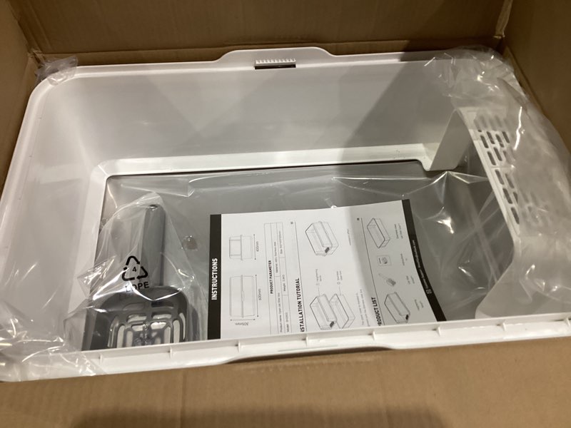 Condition photo showing Good Condition for Stainless Steel Cat Litter Box with Lid, XL Metal Litter Box for Big Cats, Extra Large Litter Box with High Sides, Never Absorbs Odors, Non-Sticky, Easy Clean, Anti-Urine Leakage, with Scoop 4 - White (Pack of 1)