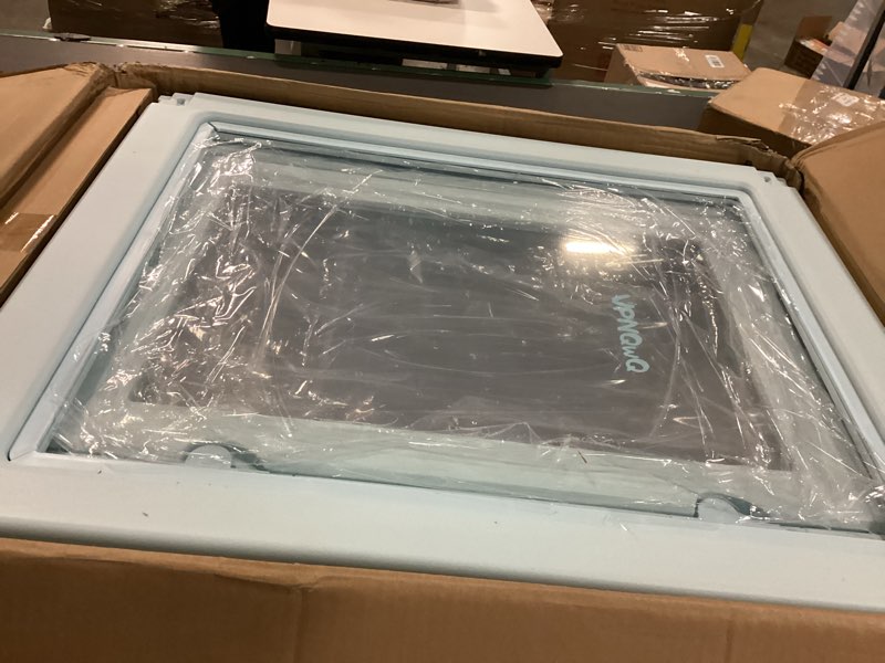 Condition photo showing Good Condition for (Similar)CRYSTAL CLEAR PET PEN