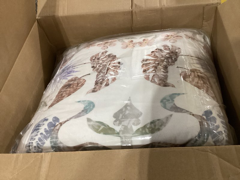 Condition photo showing Good Condition for amtovo 8x10 washable area rugs for living room, non-slip&non-shedding large soft boho floral vintage accent print carpet for bedroom dorm dining room farmhouse nursery playroom home office, beige 8' x 10' (rectangular) beige