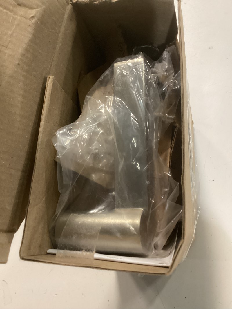 Condition photo showing Good Condition for yale security d510vn01 valdosta passage lever satin nickel satin nickel passage (non-locking)