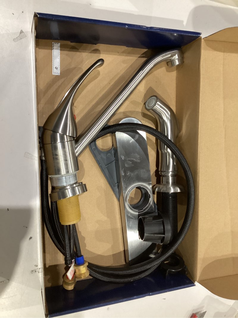 Single Handle Kitchen Faucet